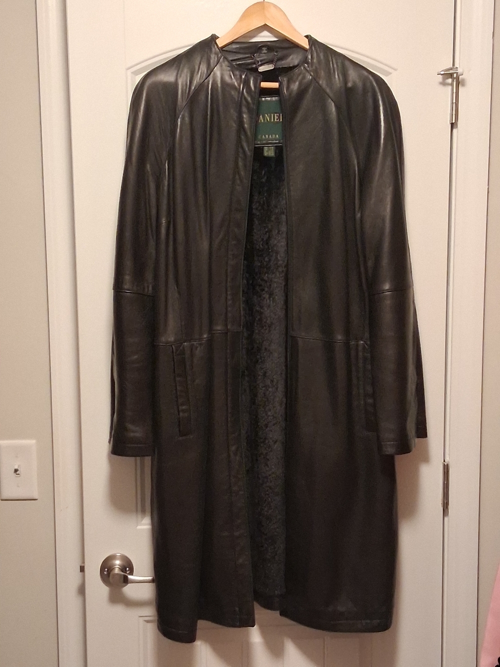 Danier Chic Black Leather Longline Swing Coat